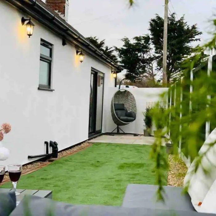 7c9ca7ca-e9c2-4991-b6d8-a24cadf06f9c Large