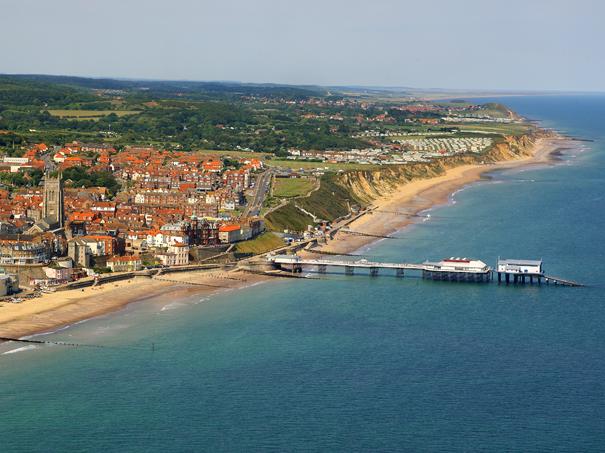 north_cromer_pier_aerial