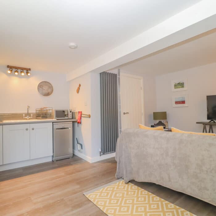 12-20240808_085233230_iOS