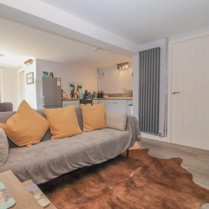 16-20240808_085124940_iOS